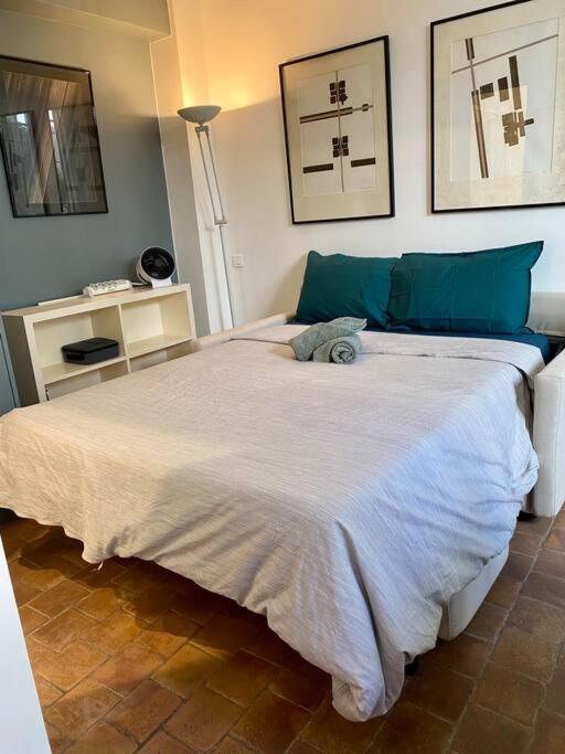 Tres Joli Studio En Plein Coeur Du 11Eme Paris Dış mekan fotoğraf