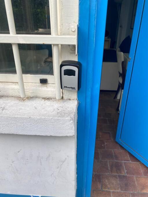 Tres Joli Studio En Plein Coeur Du 11Eme Paris Dış mekan fotoğraf