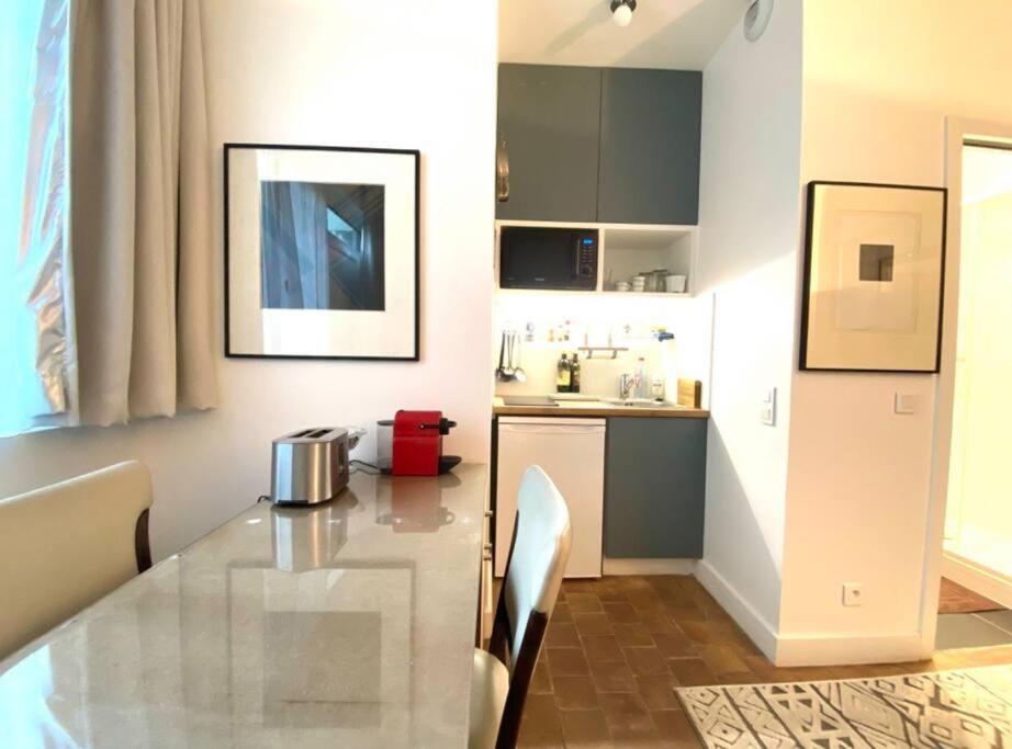 Tres Joli Studio En Plein Coeur Du 11Eme Paris Dış mekan fotoğraf
