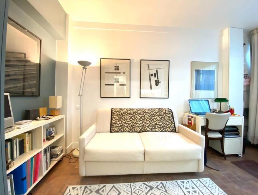 Tres Joli Studio En Plein Coeur Du 11Eme Paris Dış mekan fotoğraf